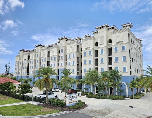 301-503 Tamiami Trl N, VENICE, FL, 34285-6075 | Card Image