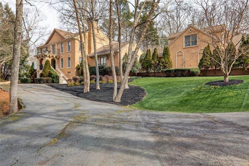 12805 Bucksport Dr, Roswell, GA, 30075-6315 | Card Image