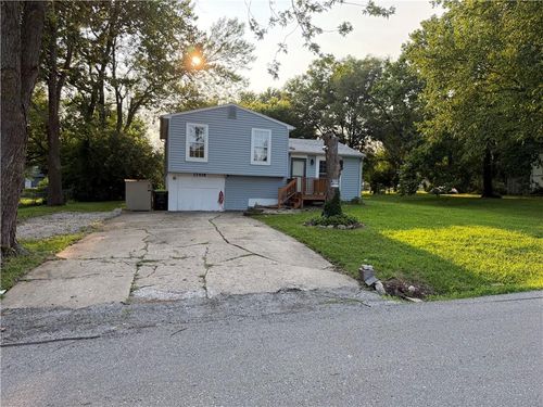 17418 Montgall Dr, Belton, MO, 64012-2850 | Card Image