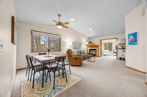 14227 Glencove Trl, Apple Valley, MN, 55124-5501 | Card Image