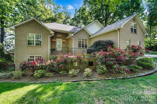 7538 Golf Course Dr S, Denver, NC, 28037-9107 | Card Image