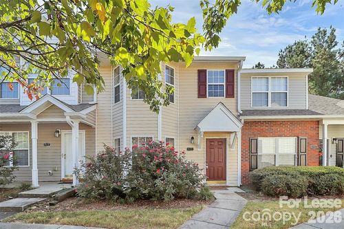915 Par One Ct, Fort Mill, SC, 29715-6457 | Card Image