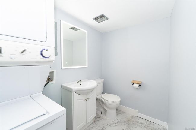 1st bathroom/laundry combination | Image 7