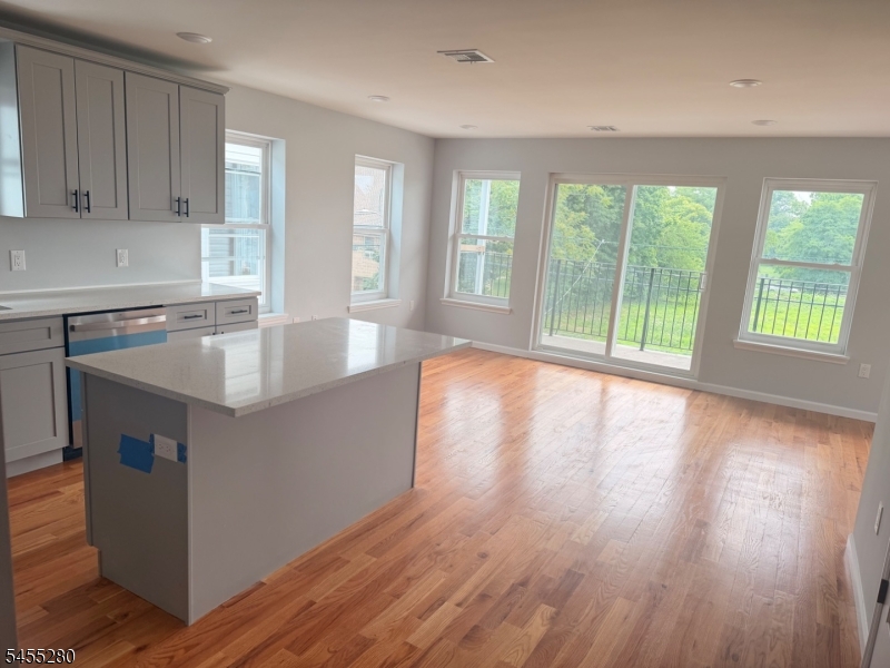 Residential Lease in Newark City