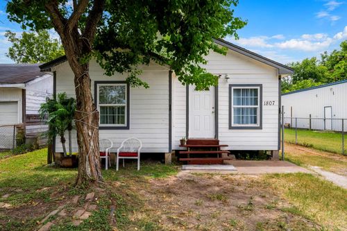 1807 Nashby St, La Marque, TX, 77568-4060 | Card Image