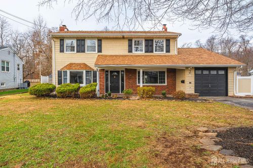 7 Weiss Dr, Middlesex, NJ, 08846-1310 | Card Image