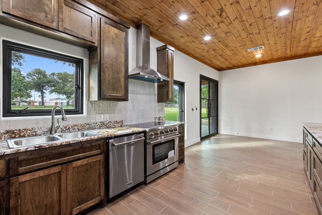 1215 E Stegall Rd, House other with 4 bedrooms, 4 bathrooms and null parking in Robinson TX | Image 6