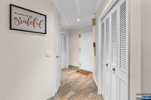 326 Prospect Ave, Hackensack, NJ, 07601-2611 | Card Image