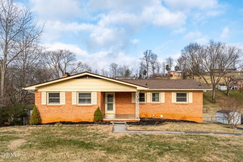 325 Polaris Drive, Bluff City, TN, 37618 | Card Image