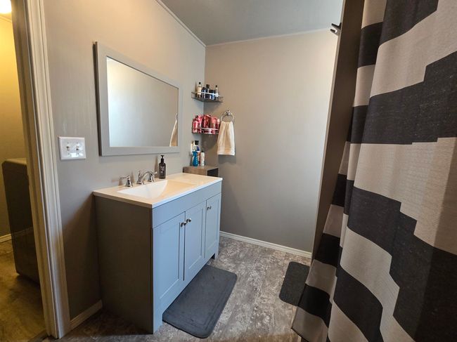 35312 N Newport Hwy, House other with 3 bedrooms, 2 bathrooms and null parking in Chattaroy WA | Image 15