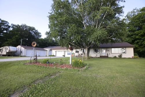 39070 County Highway 67, New York Mills, MN, 56567-9053 | Card Image