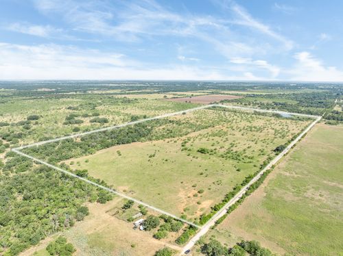 193 Circle Dr, Comanche, TX, 76442-5630 | Card Image