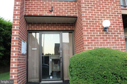 apt-j1-2089 Welsh Rd, PHILADELPHIA, PA, 19115-4943 | Card Image