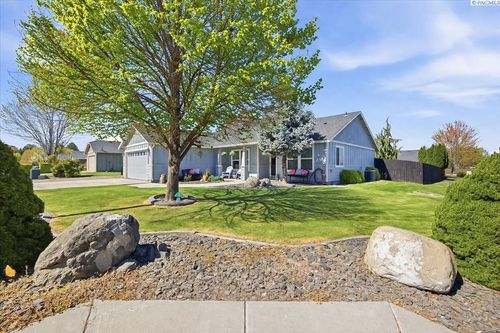 6500 W 6th Ave, Kennewick, WA, 99336-9617 | Card Image