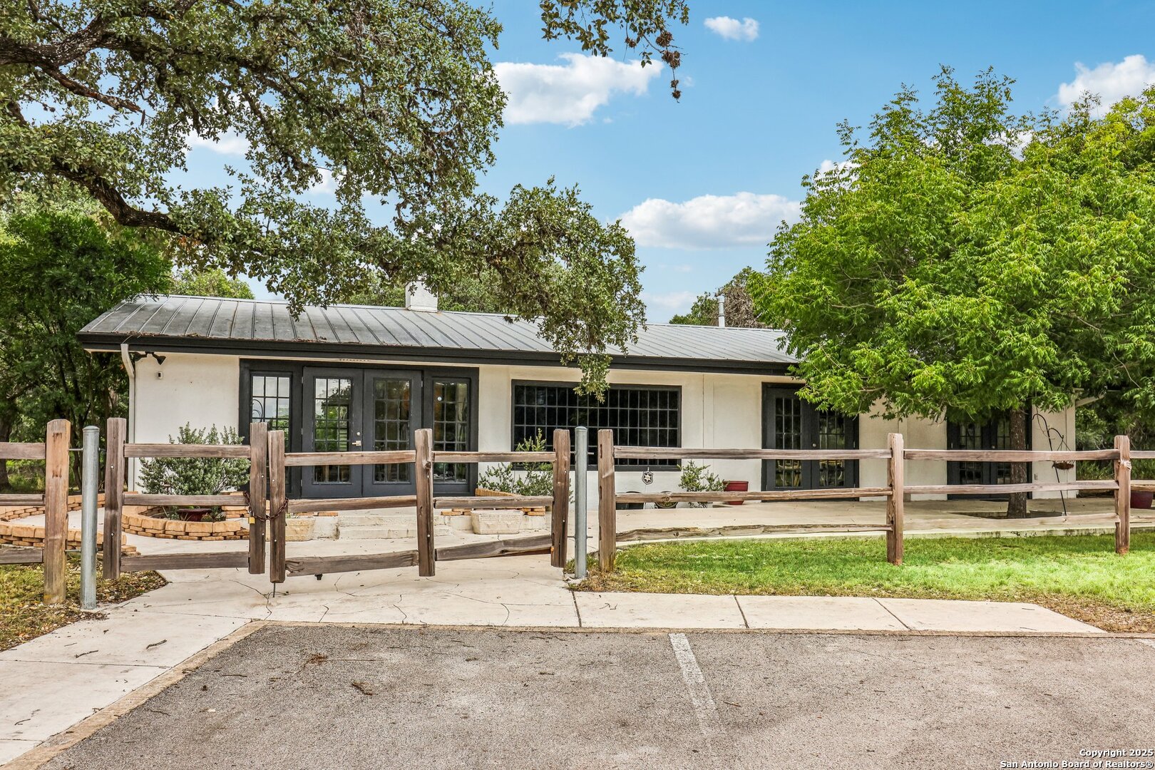 Commercial Sale in San Antonio 5