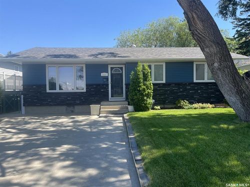 2117 Ste Cecilia Ave, Saskatoon, SK, S7M0P3 | Card Image