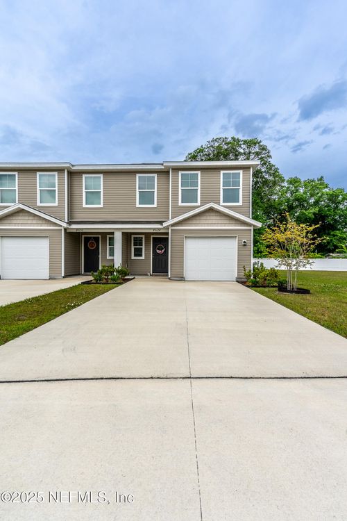 45124 Red Brick Dr, CALLAHAN, FL, 32011-3721 | Card Image