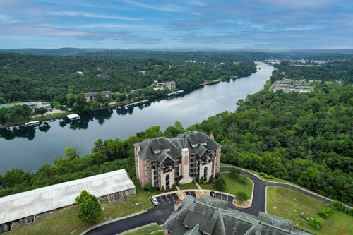 3103 Riverstone Dr, Branson, MO, 65616-7498 | Card Image