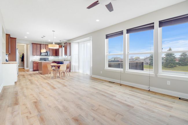 Lots of natural light | Image 11