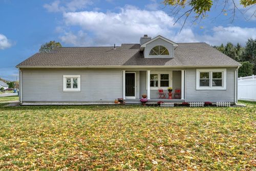 52 Charis Rd, Manchester, CT, 06042-8237 | Card Image