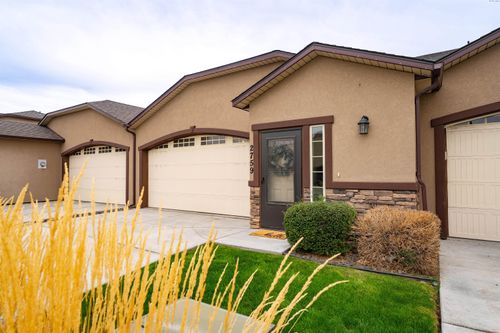 2759 W 30th Pl, Kennewick, WA, 99337-3101 | Card Image