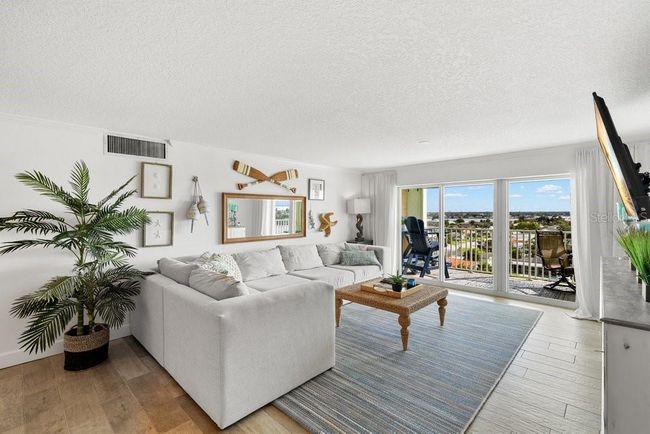 APT-804 - 420 64 Th Ave, Condo with 3 bedrooms, 2 bathrooms and null parking in ST PETE BEACH FL | Image 4