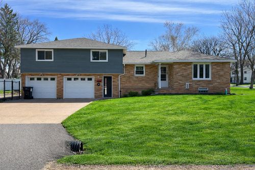 713 Maryknoll Ave, Marshfield, WI, 54449-3441 | Card Image