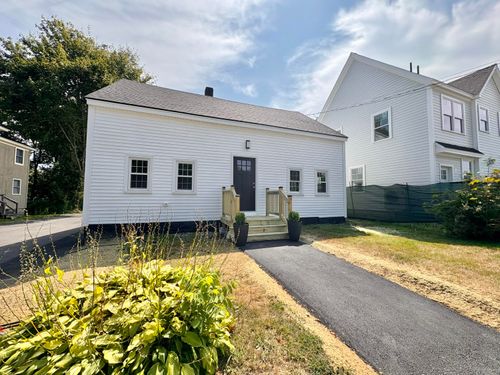 24 York Street, Kennebunk, ME, 04043 | Card Image