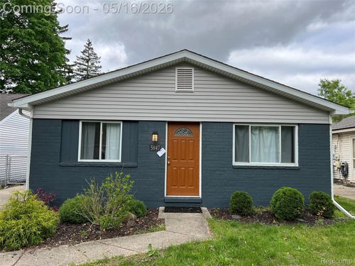 5847 Berry St, Westland, MI, 48185-2238 | Card Image