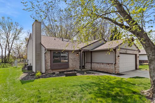 18676 Northridge Dr, Noblesville, IN, 46060-1571 | Card Image
