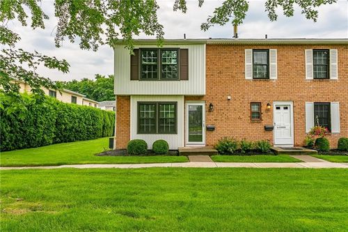 673 French Rd, Rochester, NY, 14618-5238 | Card Image
