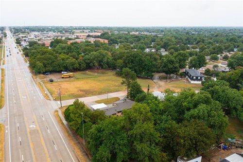 812 Alameda St, Norman, OK, 73071-5228 | Card Image