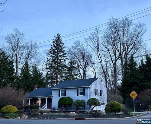 12 Madison Ave, Haworth, NJ, 07641-1401 | Card Image