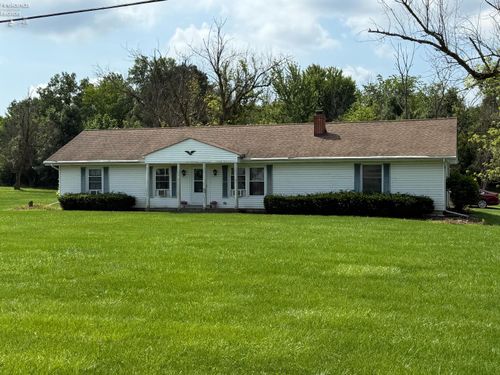 643 Holiday Dr, Willard, OH, 44890-9761 | Card Image