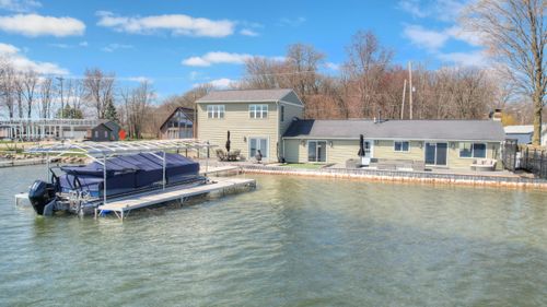 2373 Patterson, Shelbyville, MI, 49344-9752 | Card Image