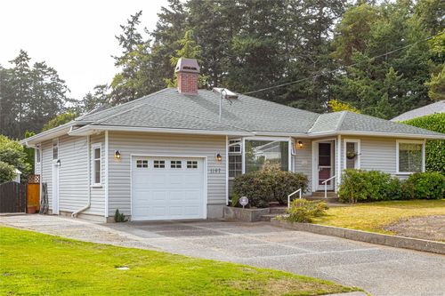 1197 Munro St, Esquimalt, BC, V9A5P5 | Card Image