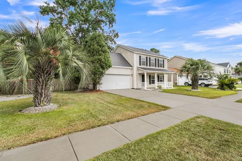 401 Beverly Dr, Summerville, SC, 29485-8186 | Card Image