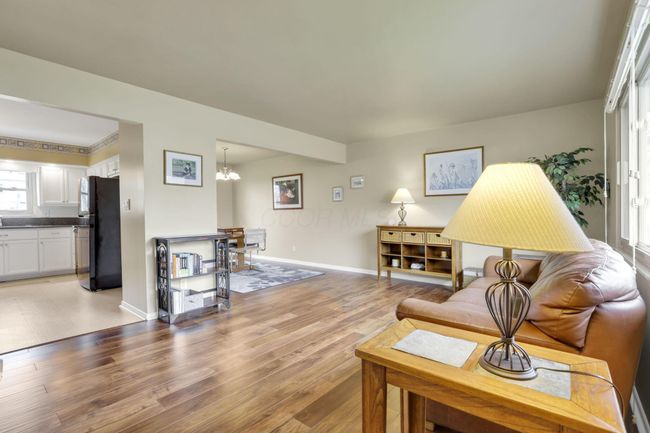 6871 Ardelle Dr, House other with 3 bedrooms, 3 bathrooms and null parking in Reynoldsburg OH | Image 6