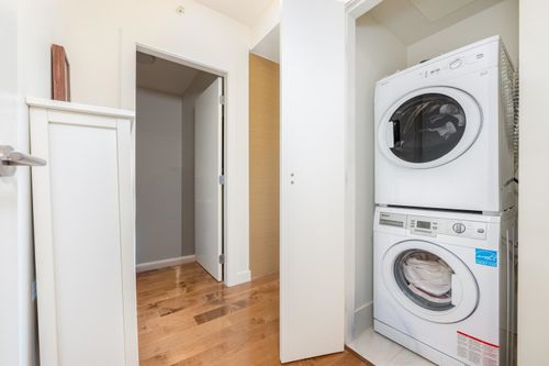 309-4083 Cambie St, Vancouver, BC, V5Z2X9 | Card Image
