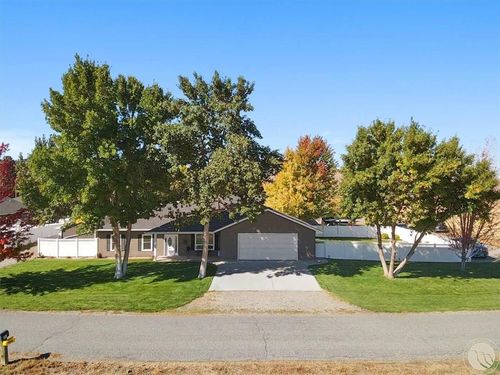 321 4th Ave Se, Park City, MT, 59063-9400 | Card Image