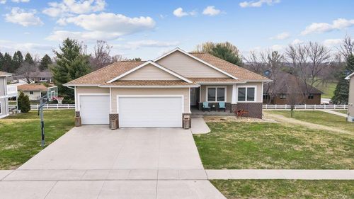 750 E Fayette St, Denver, IA, 50622-9600 | Card Image