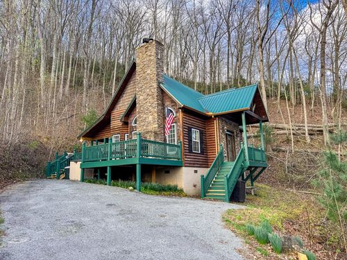 157 Frontier Dr, Hayesville, NC, 28904-1359 | Card Image