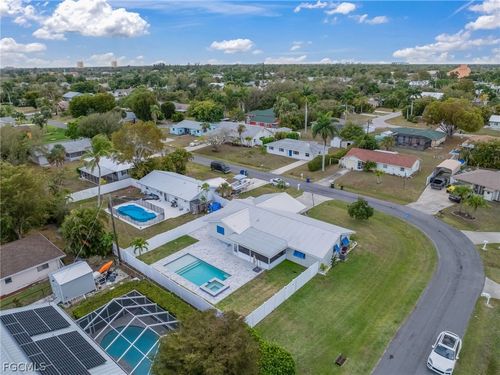 7162 Drake Dr, Fort Myers, FL, 33908-2208 | Card Image