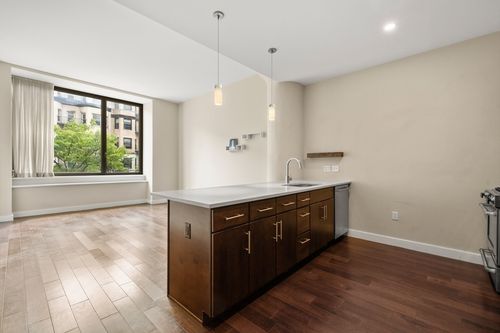 202-43 Westland Avenue, Boston, MA, 02115 | Card Image