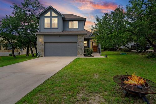 10304 Twin Lake Cir, Dripping Springs, TX, 78620-2635 | Card Image