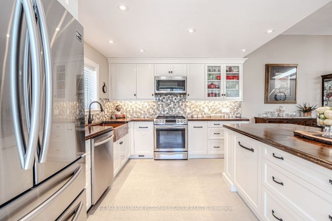 99 King Rd, House other with 3 bedrooms, 3 bathrooms and 10 parking in Tay ON | Image 6