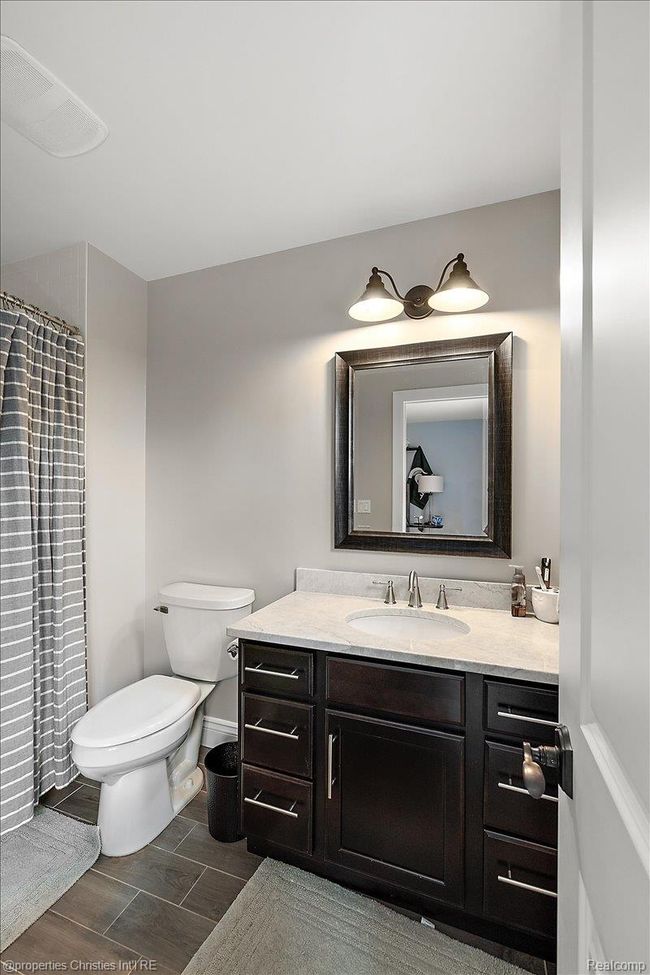 105-5385 Longmeadow Rd-105.jpg | Image 68