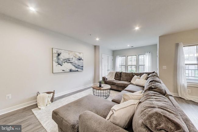 E - 10020 Ruffian Way, Condo with 2 bedrooms, 2 bathrooms and null parking in LAUREL MD | Image 4