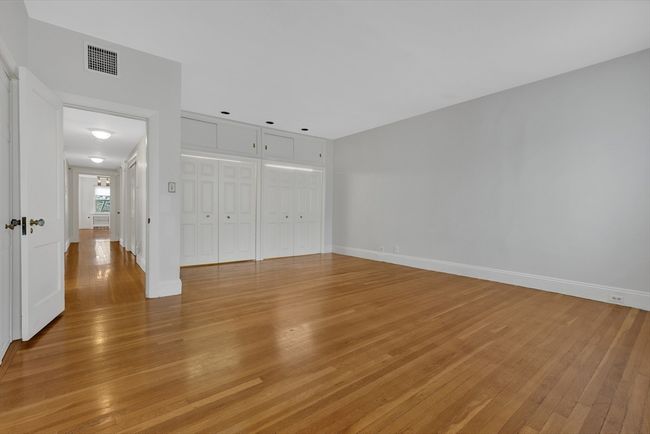 APT-3 - 24 Dean Rd, Condo with 2 bedrooms, 2 bathrooms and 2 parking in Brookline MA | Image 18