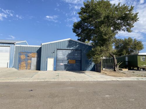 729 Douglas St, Elko, NV, 89801-3864 | Card Image